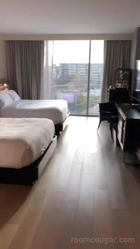 Wonderful Queen Queen (#510) bed picture #2