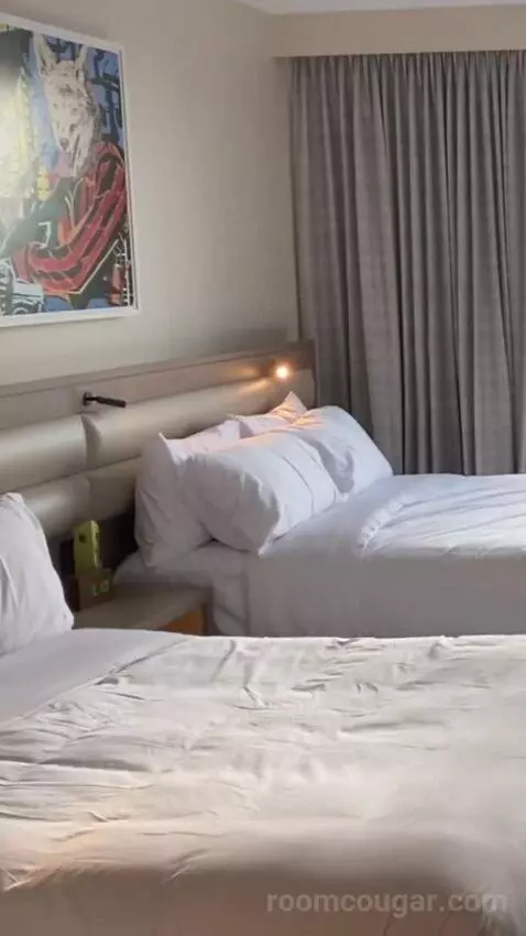 Wonderful Queen Queen (#510) bed picture #9
