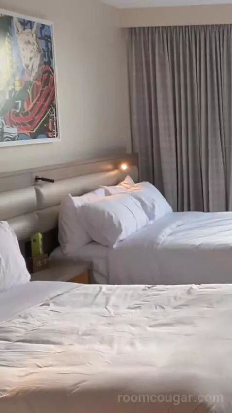 Wonderful Queen Queen (#510) bed picture #10