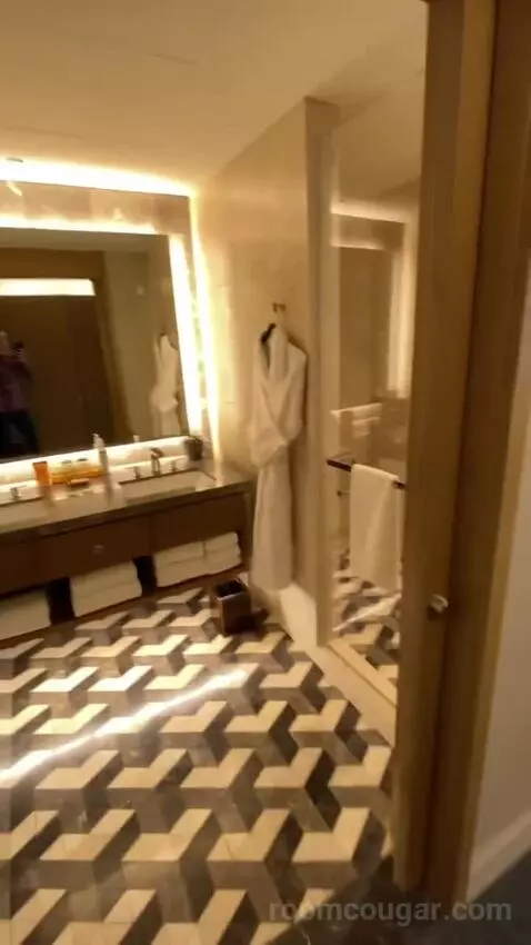Deluxe Queen Room with Two Queen Beds (#1812) bathroom picture #12