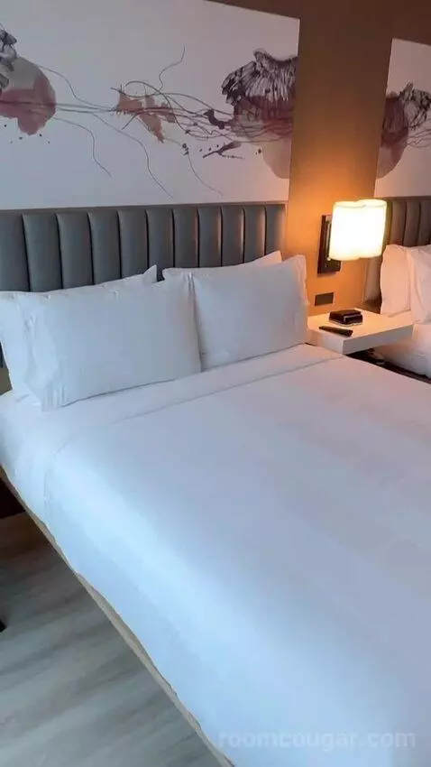 View Room,, 2 Queen Beds, Guest Room, 2 Queen, City View, High Floor (#3024) picture #15