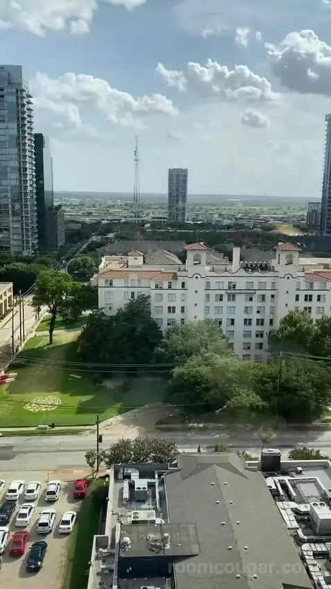 Guest Room with M Club Lounge Access, 2 Queen, City View (#1434) view picture #3