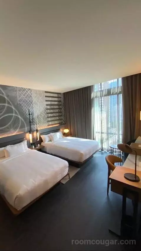 Guest Room with M Club Lounge Access, 2 Queen, City View (#1434) bathroom picture #7