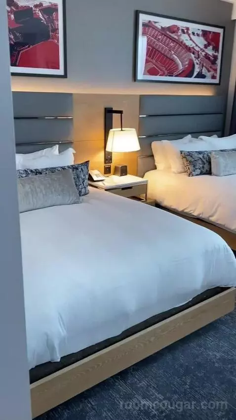 Deluxe Room, 2 Queen Beds, Corner (#935) bed picture #2