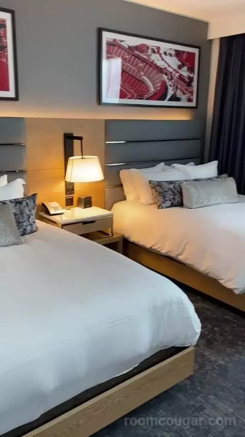 Deluxe Room, 2 Queen Beds, Corner (#935) bed picture #3