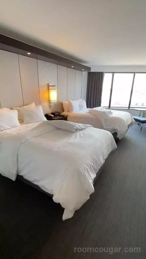 Double Room with 2 Double Beds and Monument View bed picture #10
