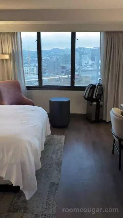 Larger Guest Room, 2 Queen, City View, Corner Room bed picture #4