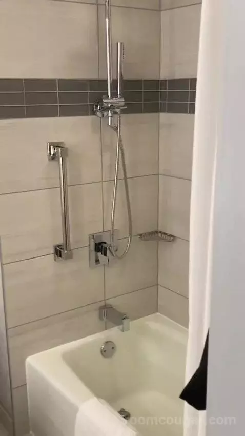 Larger Guest Room, 2 Queen, City View, Corner Room bathroom picture #11