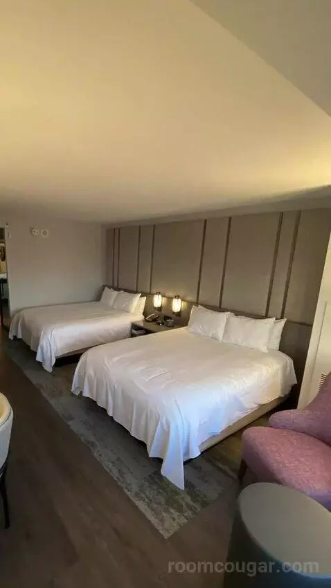 Larger Guest Room, 2 Queen, City View, Corner Room bed picture #8