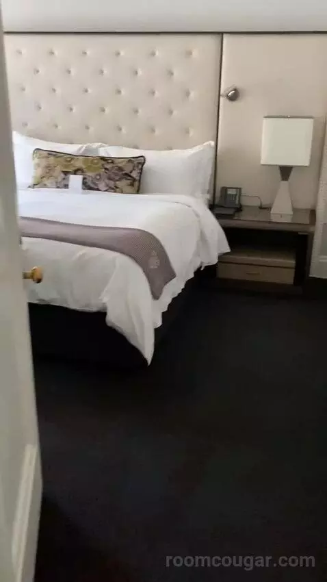 Superior Suite, 1 Bedroom 2 Room Suite, 1 King, Sofa Bed bed picture #1