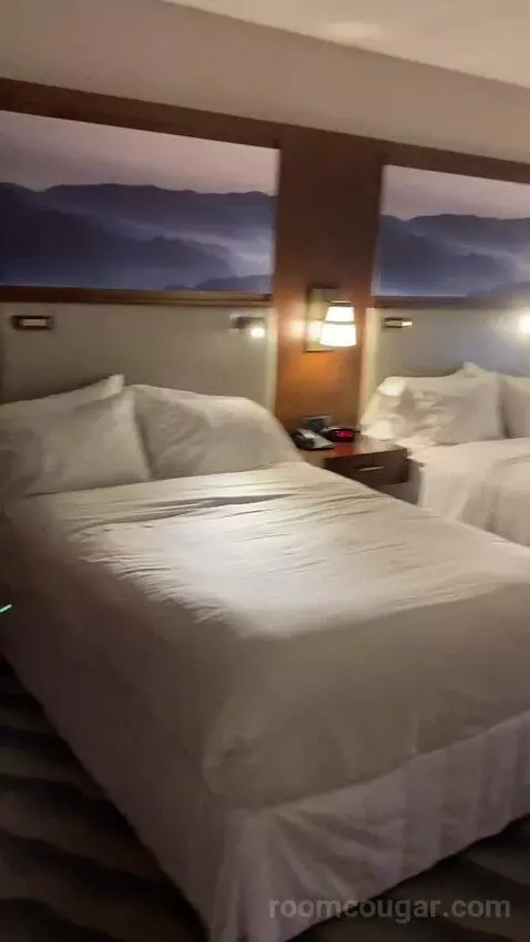 Deluxe Guest Room, 2 Double, High Floor bed picture #8