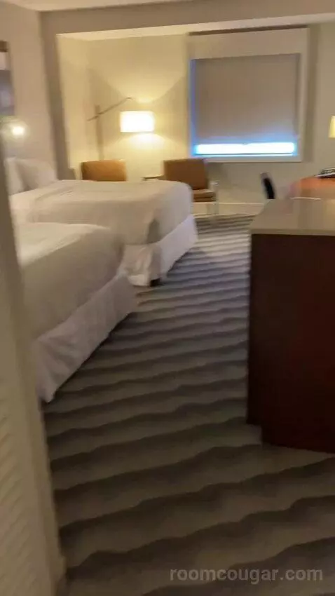 Deluxe Guest Room, 2 Double, High Floor bed picture #2
