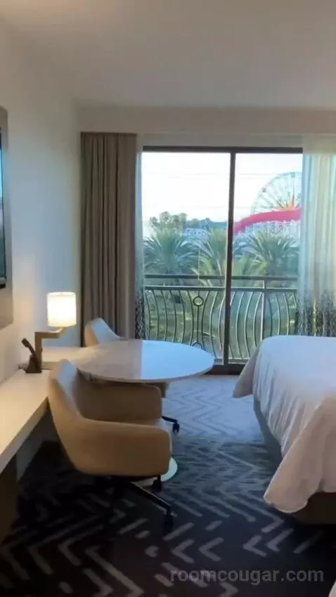 Park View, Guest Room, 2 Queen, Balcony (#5017) bed picture #5