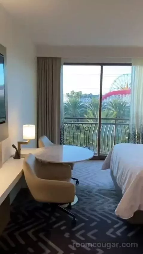 Park View, Guest Room, 2 Queen, Balcony (#5017) bed picture #6