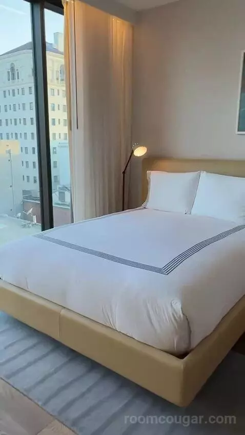 View | 2 Queen Beds (#519) bed picture #9