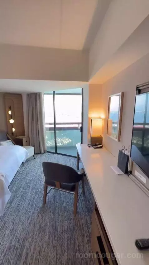 2 Queen Beds, Bay View, Balcony, Guest Room (#2030) bed picture #9