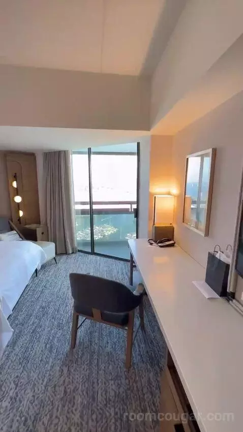 2 Queen Beds, Bay View, Balcony, Guest Room (#2030) bed picture #10