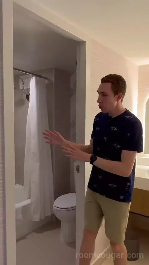 2 Queen Beds, Bay View, Balcony, Guest Room (#2030) bathroom picture #5