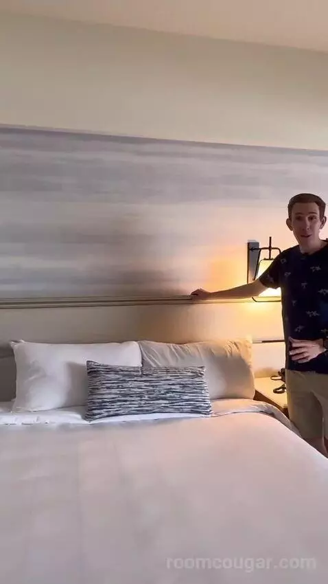 2 Queen Beds, Bay View, Balcony, Guest Room (#2030) bed picture #5