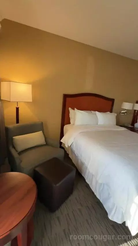 Traditional, Guest Room, 2 Queen, Balcony (#2233) bed picture #9