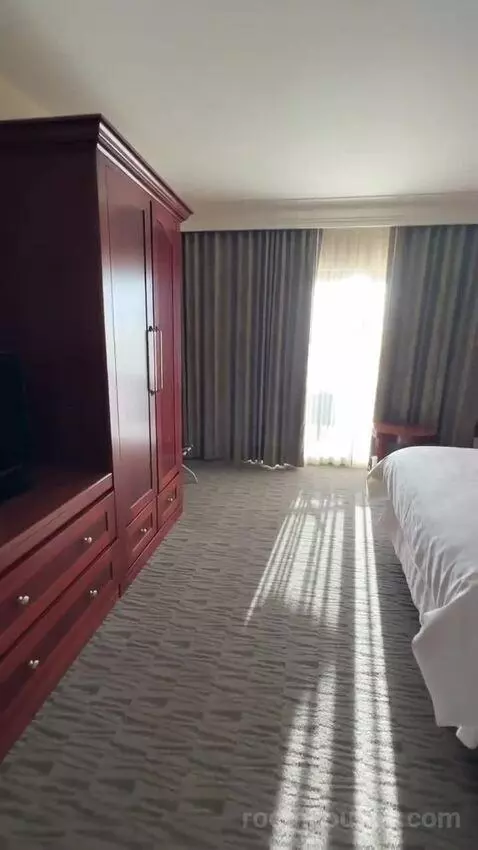 Traditional, Guest Room, 2 Queen, Balcony (#2233) bed picture #7