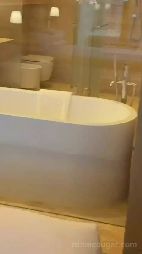 Deluxe, Guest Room, 2 Queen, Burj Khalifa View, Balcony (#1514) bathroom picture #4