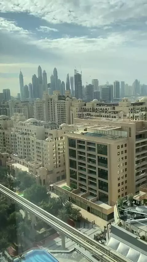 Deluxe Twin Room with City View (Luxurious fo) view picture #2
