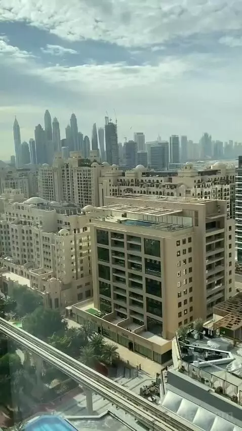 Deluxe Twin Room with City View (Luxurious fo) view picture #4