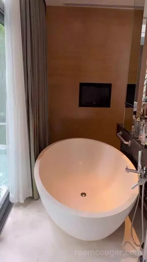 Tropical Oasis Twin Beds with Private Pool Villa bathroom picture #7