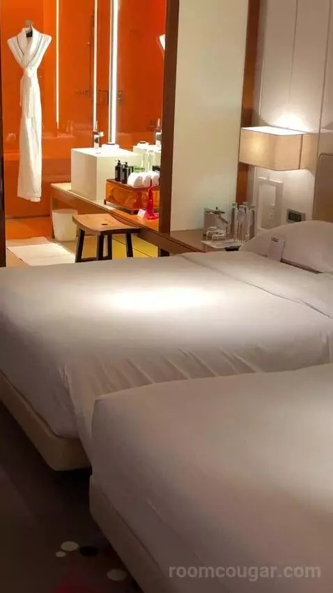 Wonderful Room, Guest Room, 2 Double, City View bed picture #7