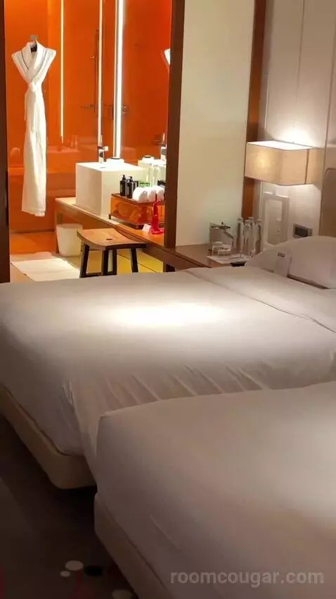 Wonderful Room, Guest Room, 2 Double, City View bed picture #8