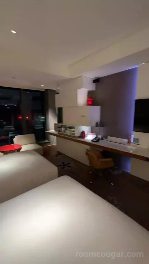 Wonderful Room, Guest Room, 2 Double, City View bed picture #5