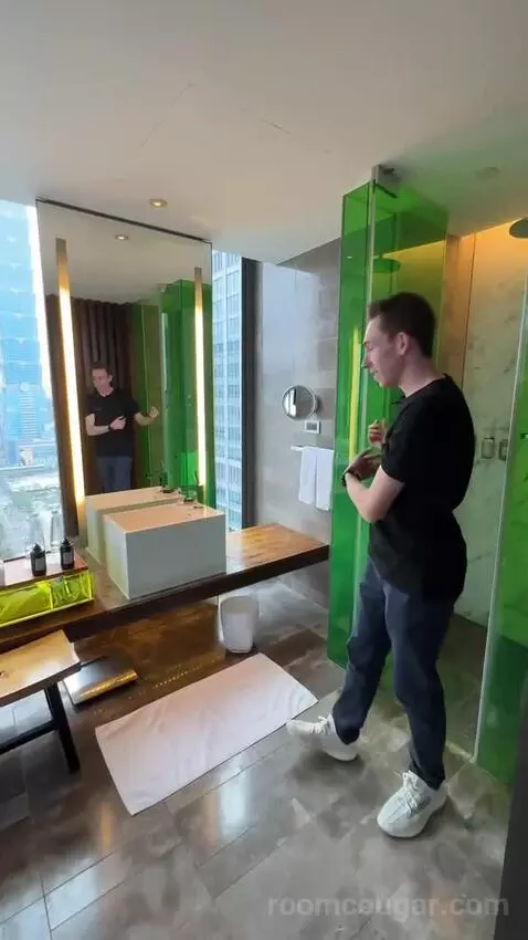 Fantastic Suite, 1 Bedroom Suite, 1 King, Taipei 101 View bathroom picture #5