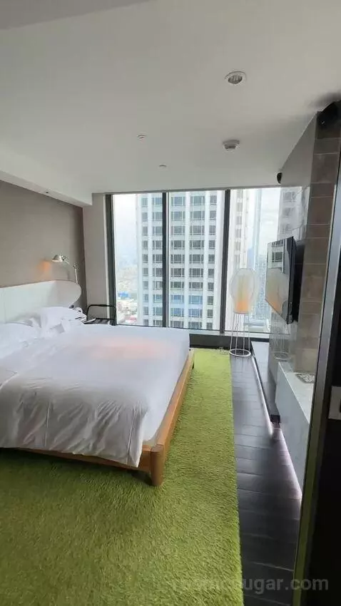 Fantastic Suite, 1 Bedroom Suite, 1 King, Taipei 101 View bed picture #9