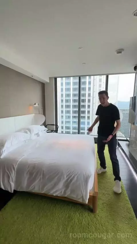 Fantastic Suite, 1 Bedroom Suite, 1 King, Taipei 101 View bed picture #4