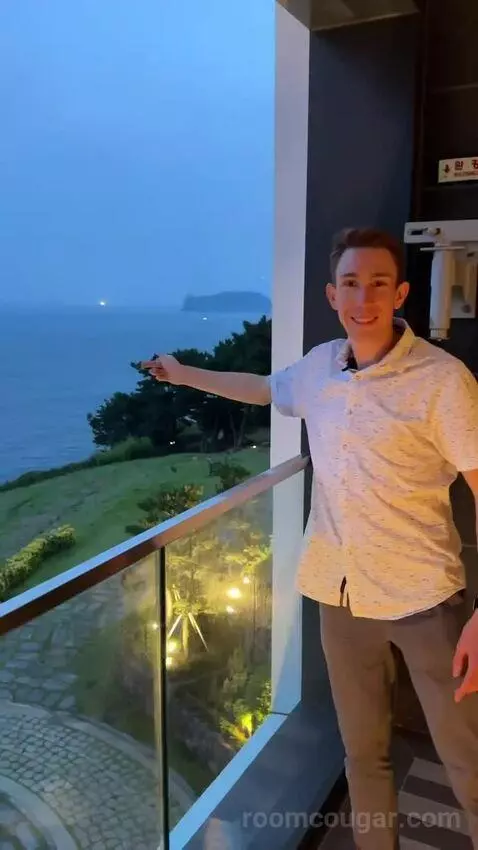 Panorama Suite, 1 Bedroom Suite, 1 King, Ocean View, Balcony view picture #5