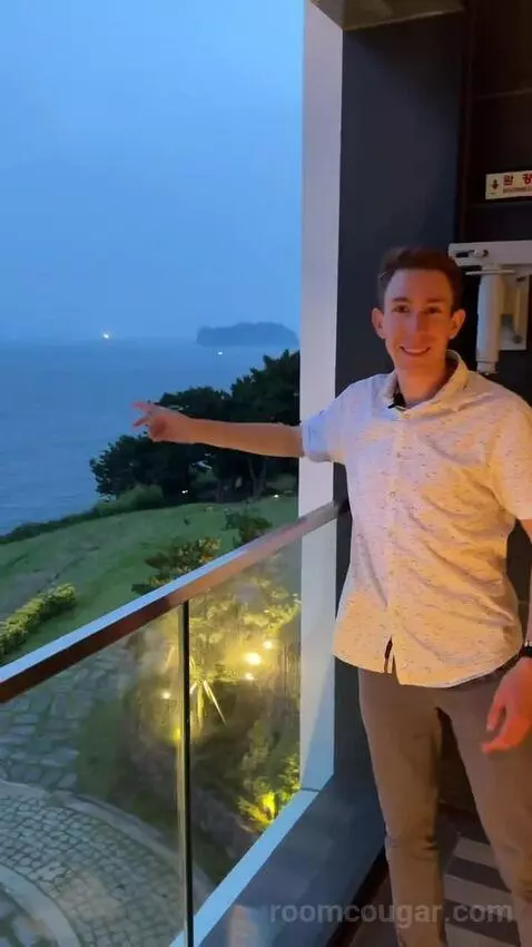 Panorama Suite, 1 Bedroom Suite, 1 King, Ocean View, Balcony view picture #6
