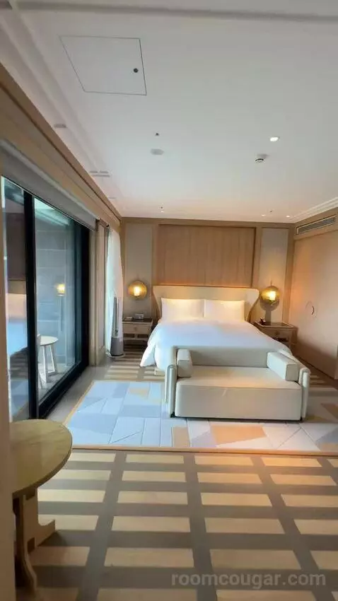 Panorama Suite, 1 Bedroom Suite, 1 King, Ocean View, Balcony view picture #7