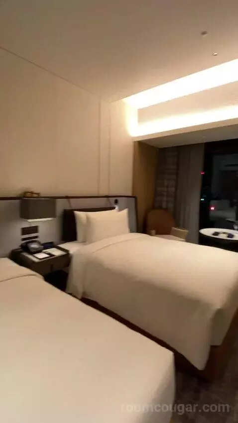 Chapter 1, Guest Room, 2 Double, Garden View, Balcony (#2506) bed picture #2
