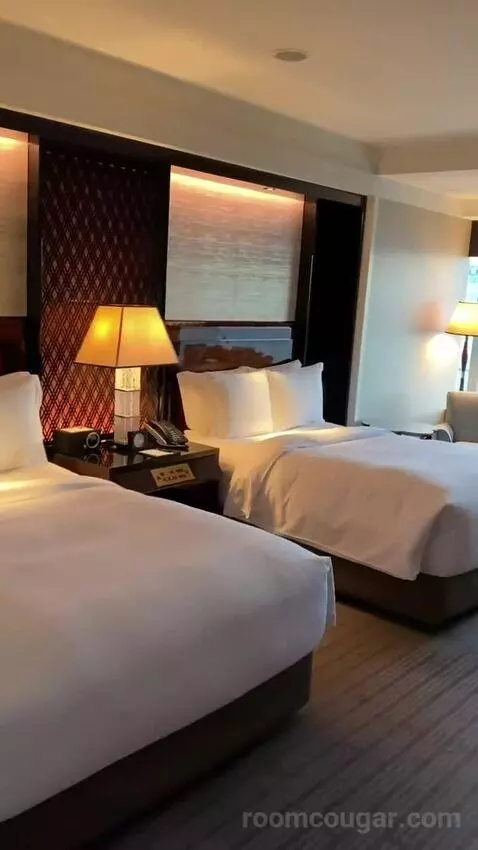 2 Double Beds, Skyline View, Guest Room (#5015) bed picture #3