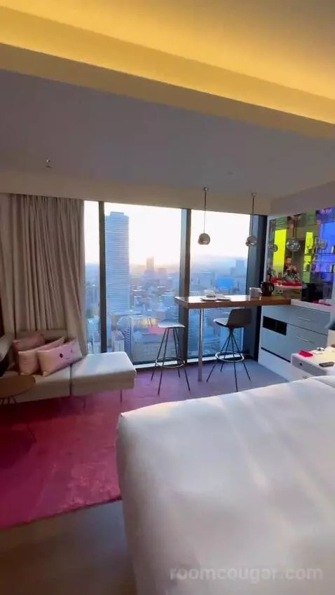 Guest Room with 2 Double, Skyline View, High Floor (#2712) bed picture #3