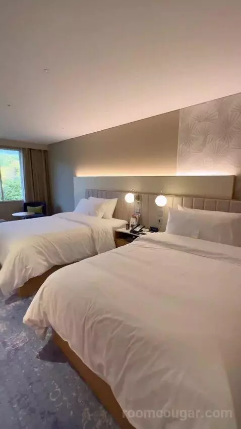 Luxury, Club Lounge Access, Suite, 2 Double Room Details bed picture #2