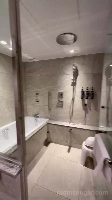 Luxury, Club Lounge Access, Suite, 2 Double Room Details bathroom picture #5
