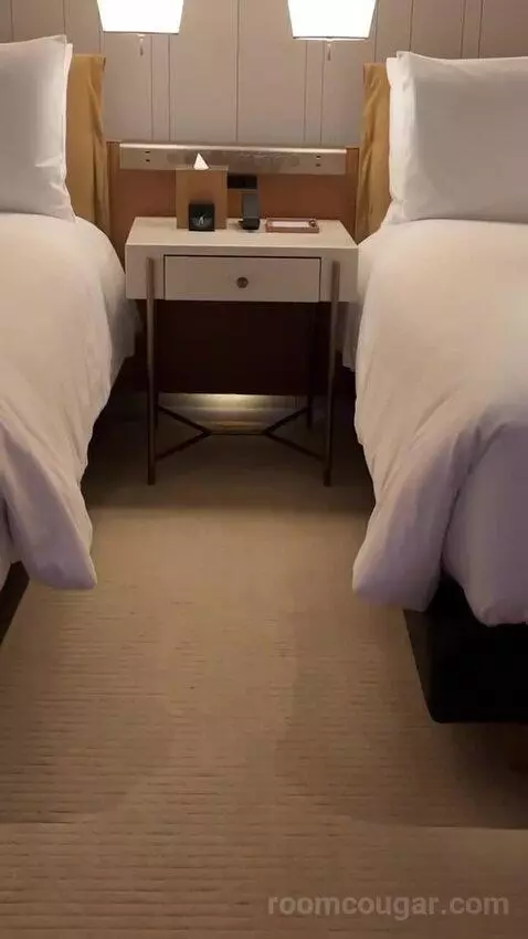 Deluxe Suite, 1 Bedroom Suite, 2 Double, Corner Room (#2303) bed picture #11