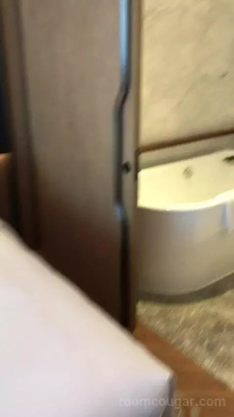2 Double Beds, Guest Room bathroom picture #1
