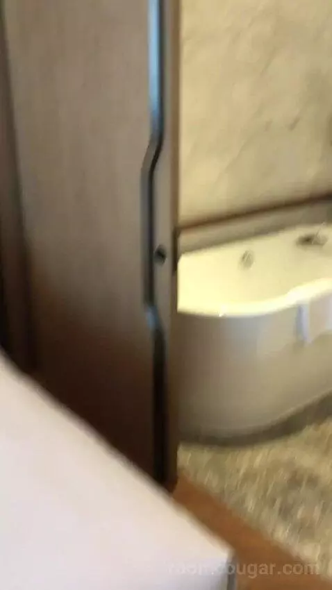 2 Double Beds, Guest Room bathroom picture #2