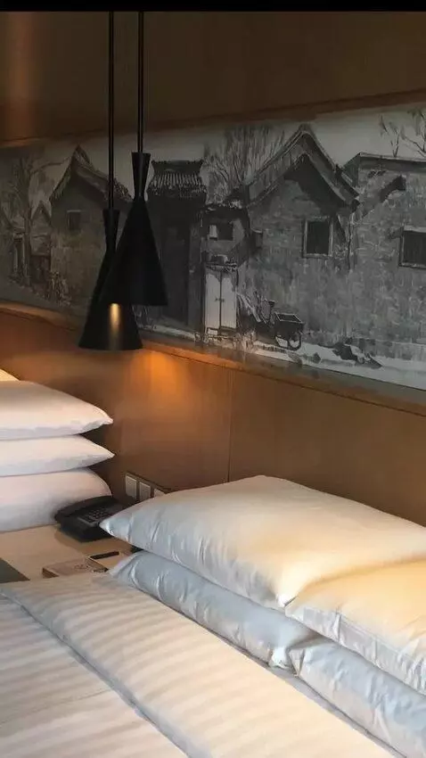 2 Double Beds, Guest Room bed picture #8