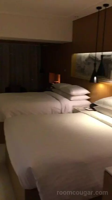 2 Double Beds, Guest Room bed picture #2
