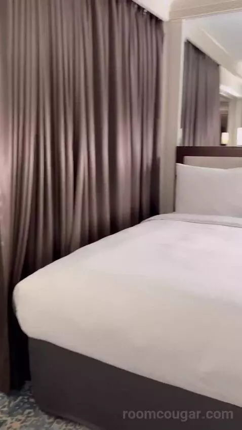 Guest Room, 2 Double, City View bed picture #1