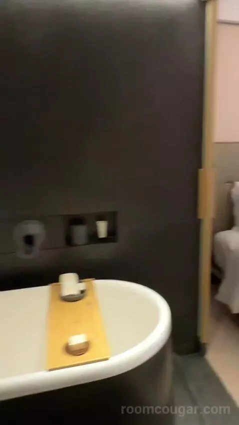 2 Twin Classic Harbour View bathroom picture #5
